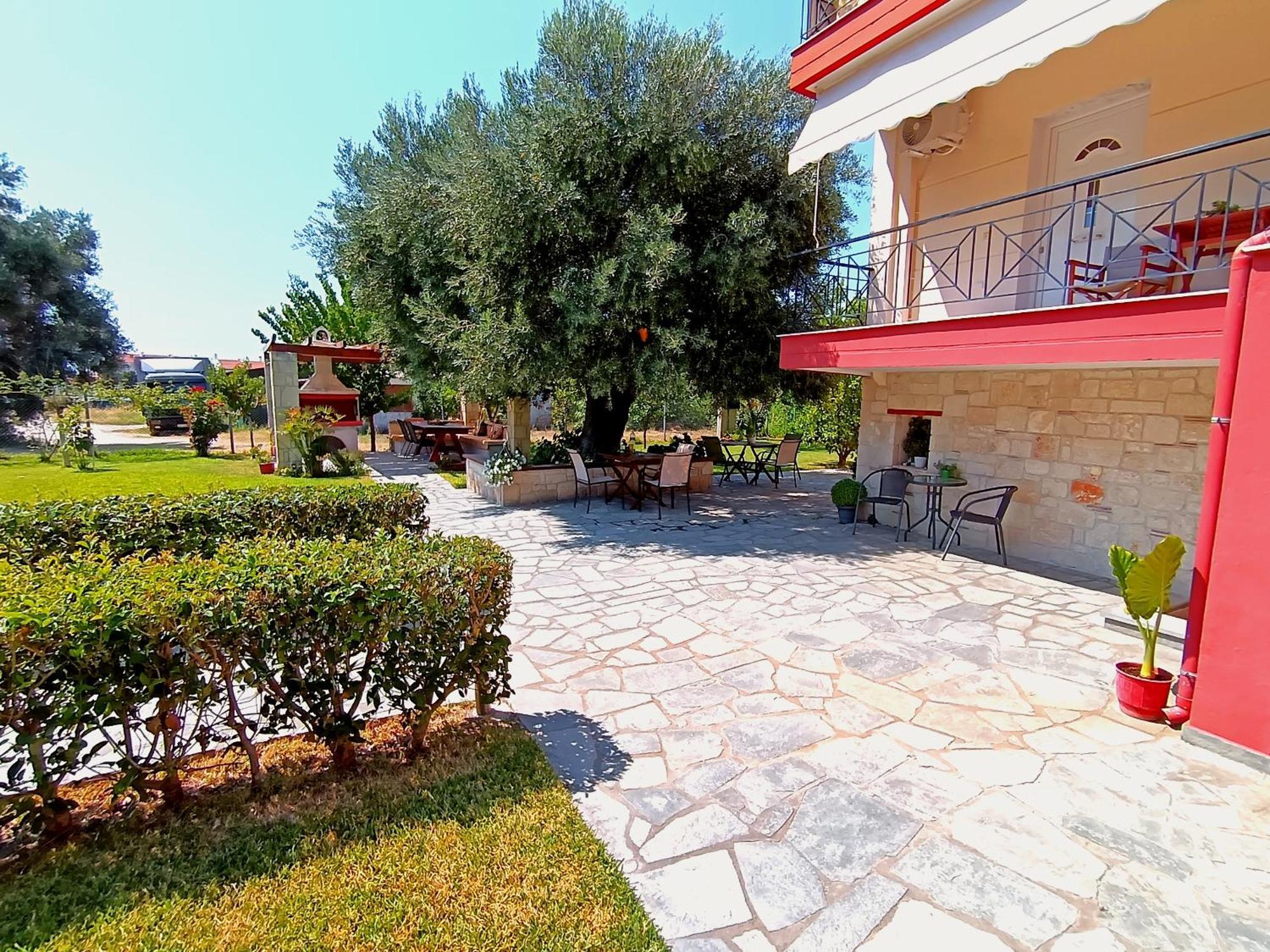 Giorgos Apartments Skála Foúrkas Exterior foto